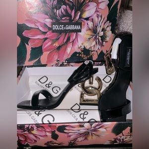 D&G Patent logo high heel sandals